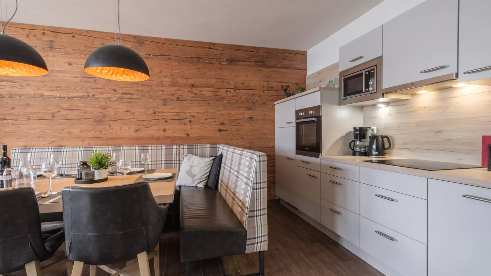 Emma Top 1-Kitchen