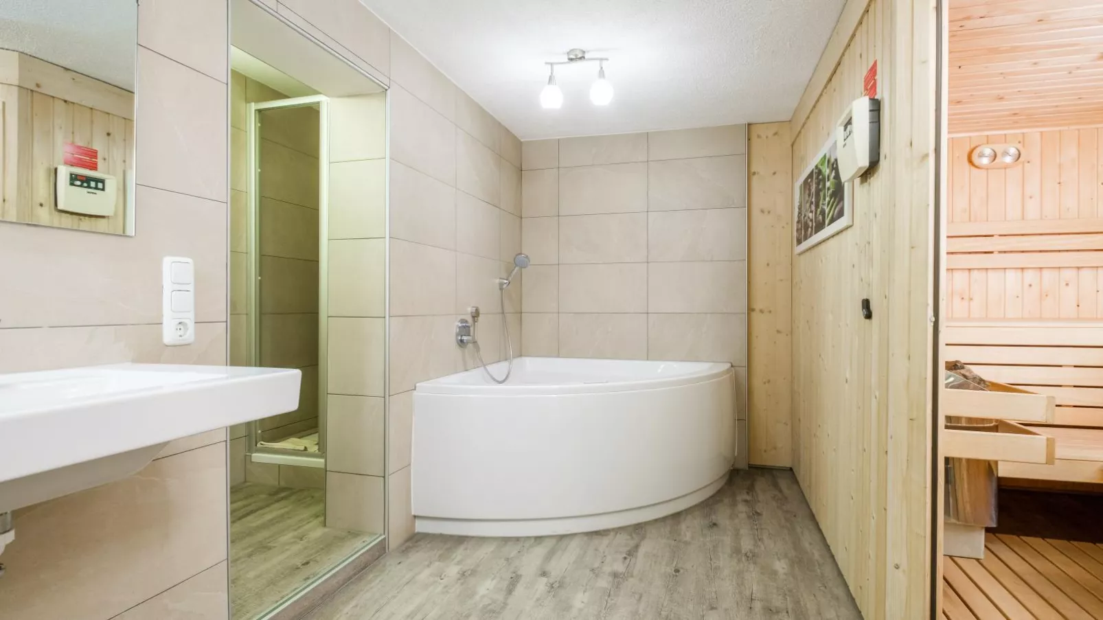 Kitzbüheler Alpen L-Bathroom