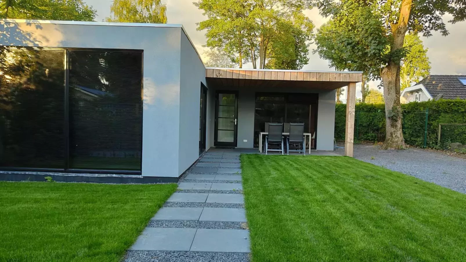 De Veluwse houtduif-Exterior summer