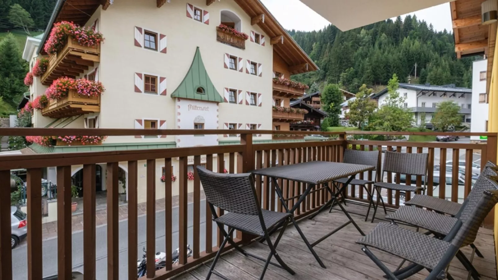 Emma Top 1 XL-Terrace balcony