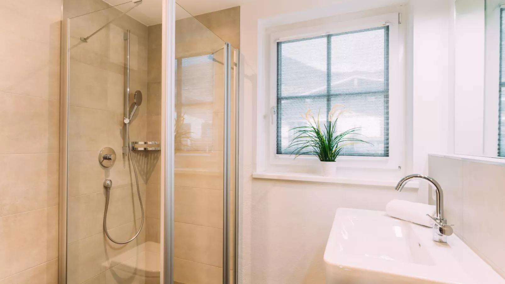 Tauern Lodge XL-Bathroom