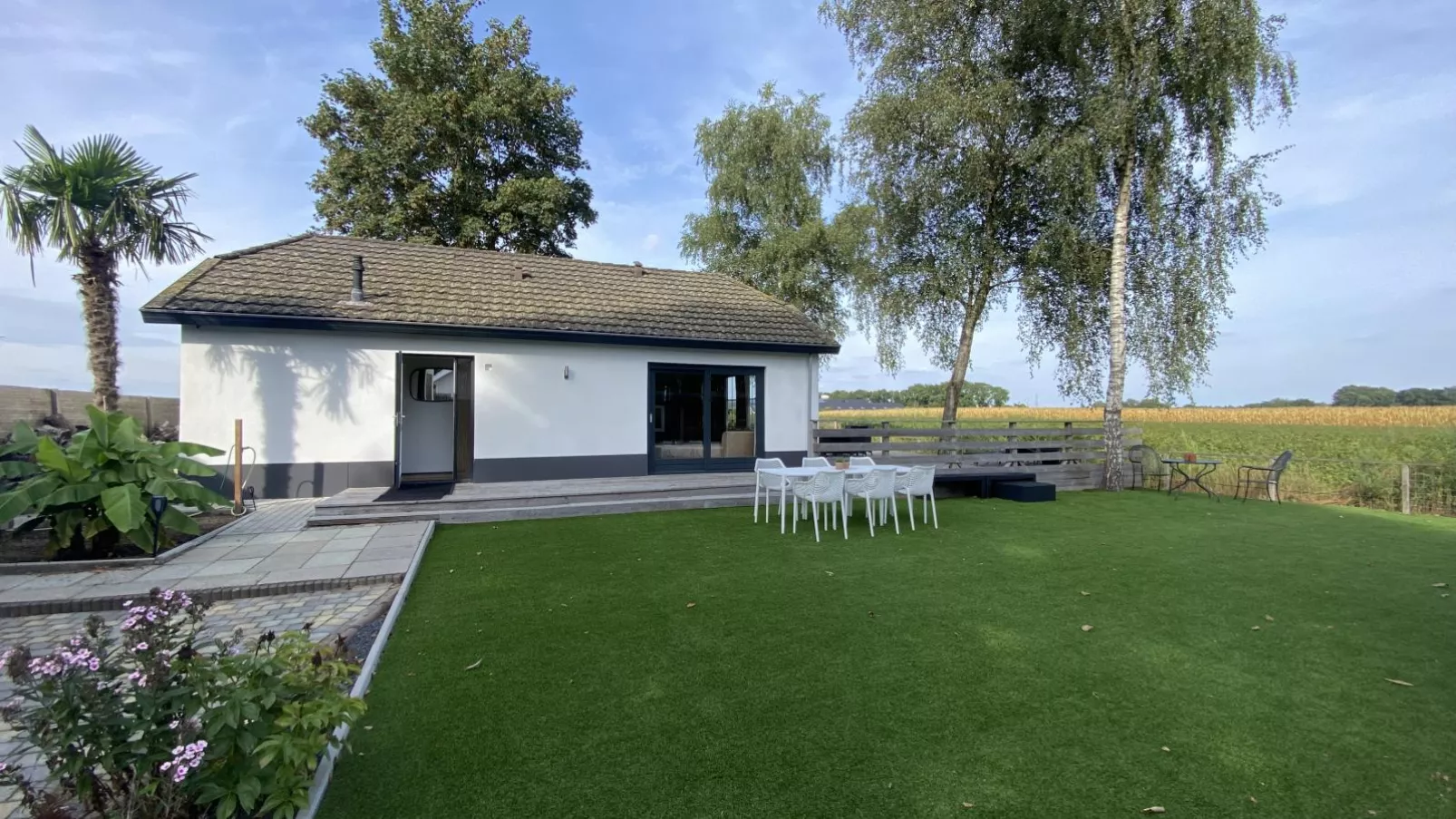 De Kolibrie-Exterior summer