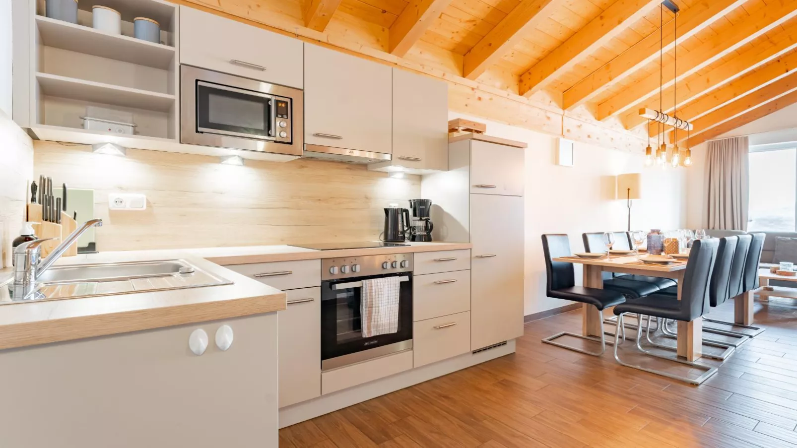 Emma Top 4-Kitchen