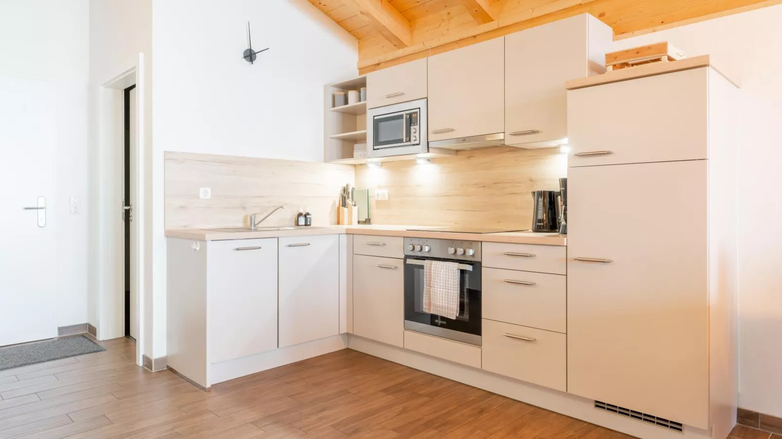 Emma Top 4-Kitchen