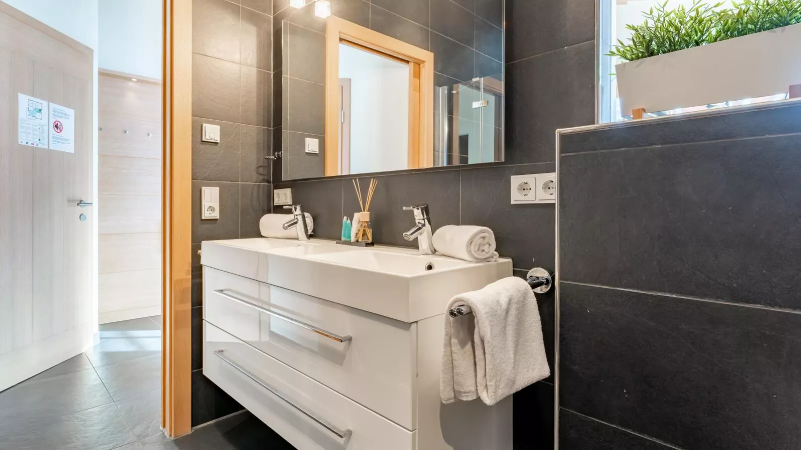 Chalet Erlebnishaus I-Bathroom