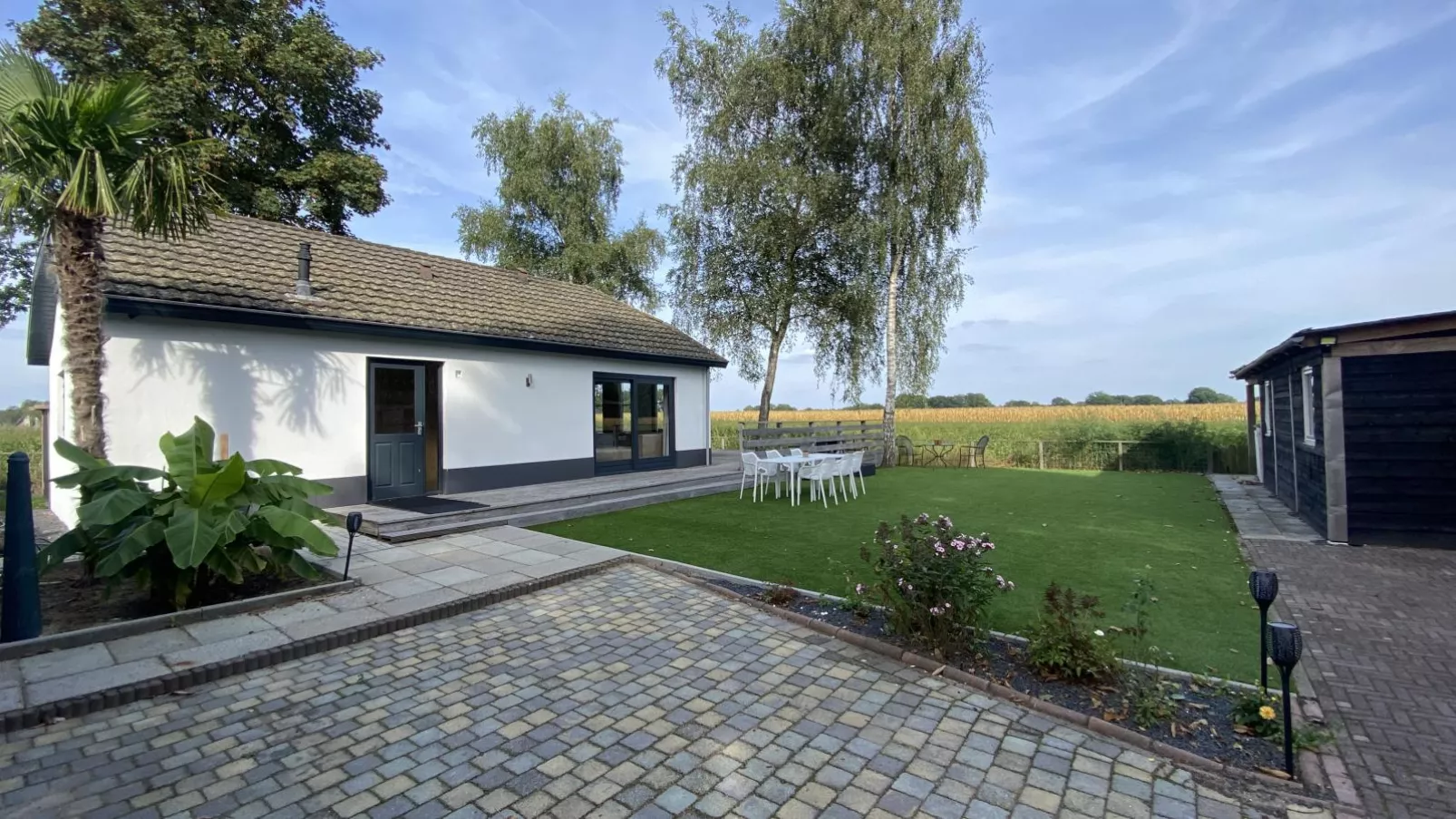 De Kolibrie-Exterior summer