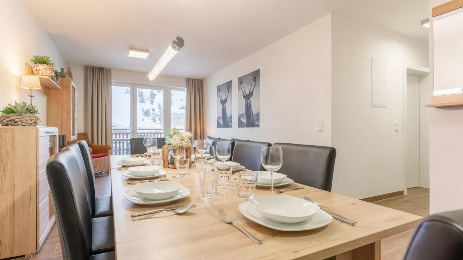 Emma Top 2-Dining room