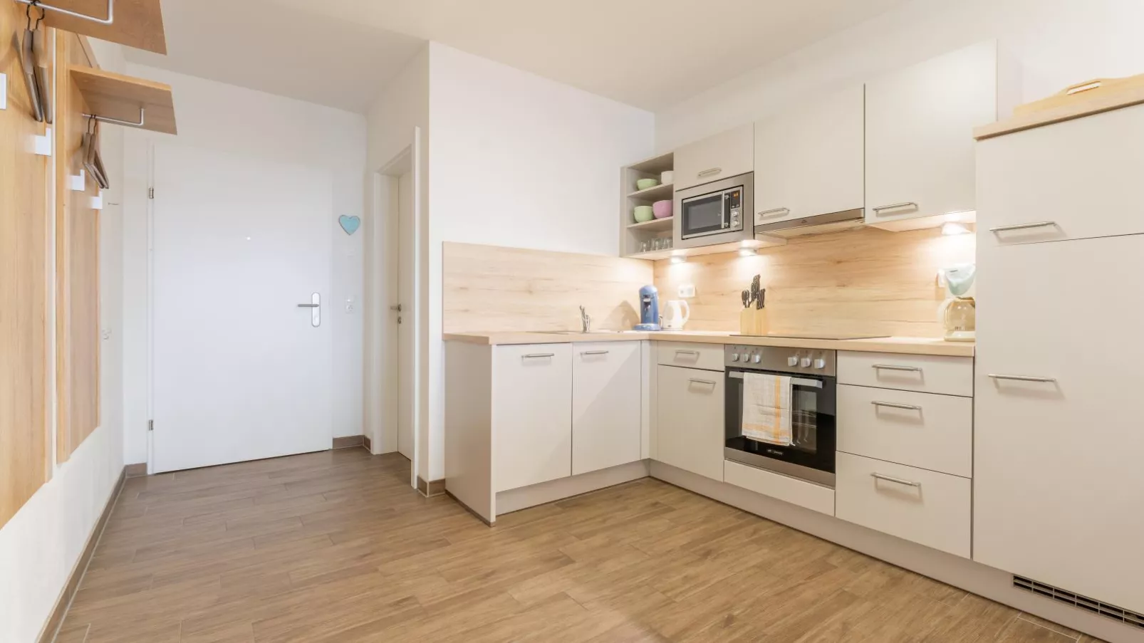 Emma Top 2-Kitchen
