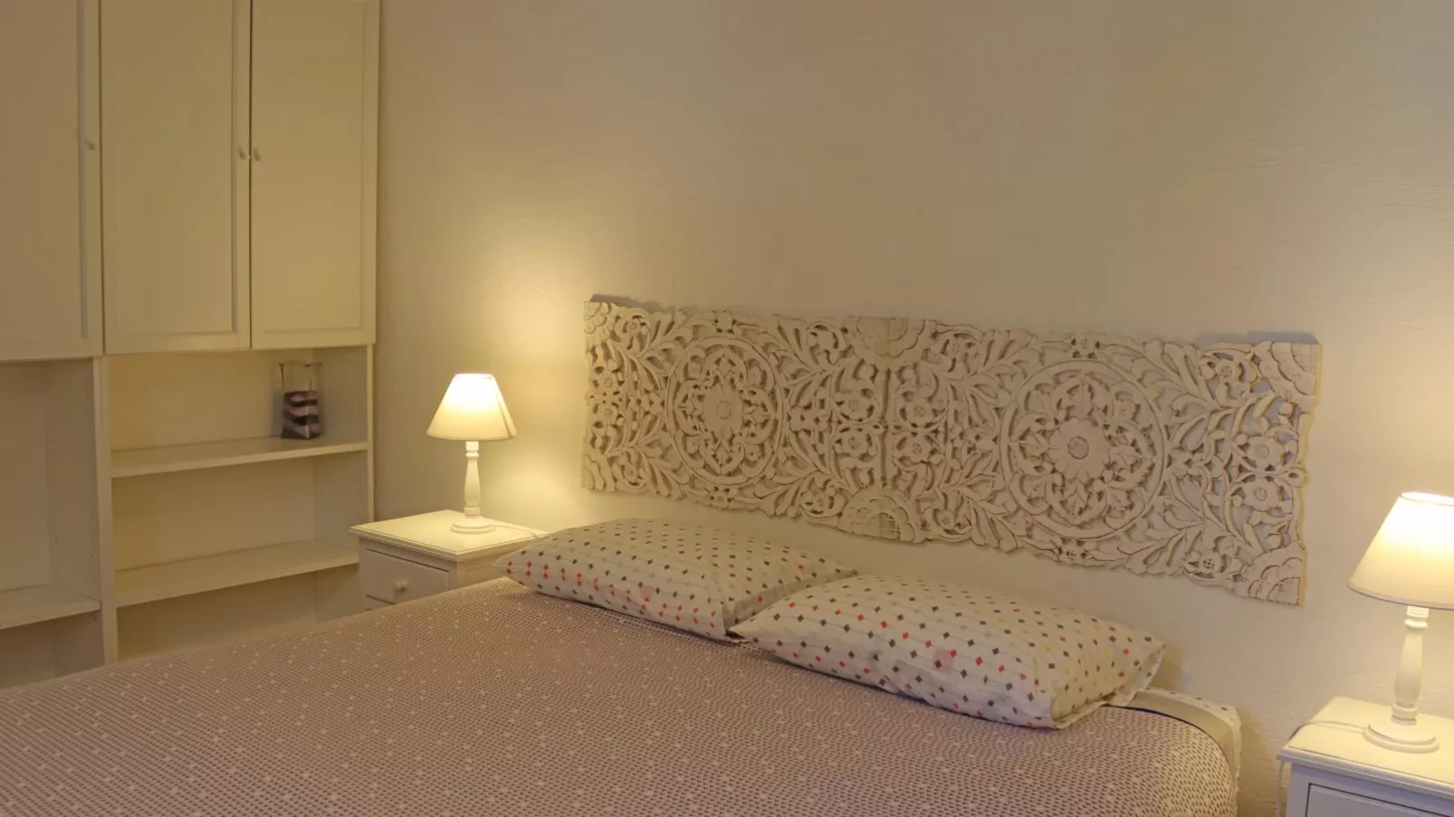 Les Platanes-Bedroom