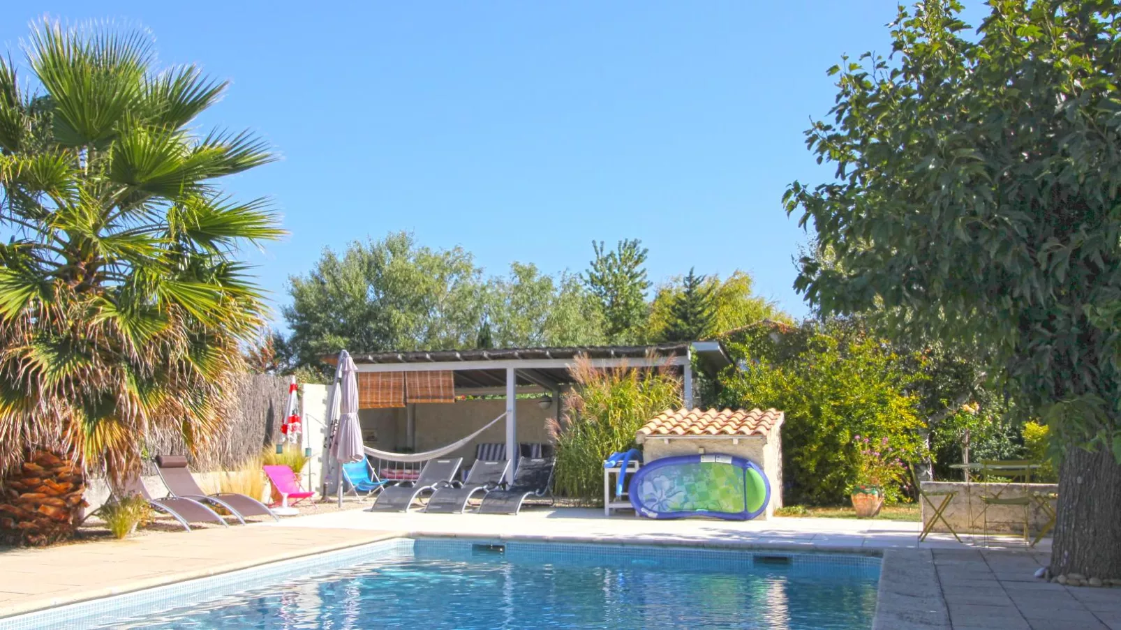 Les Platanes-Pool