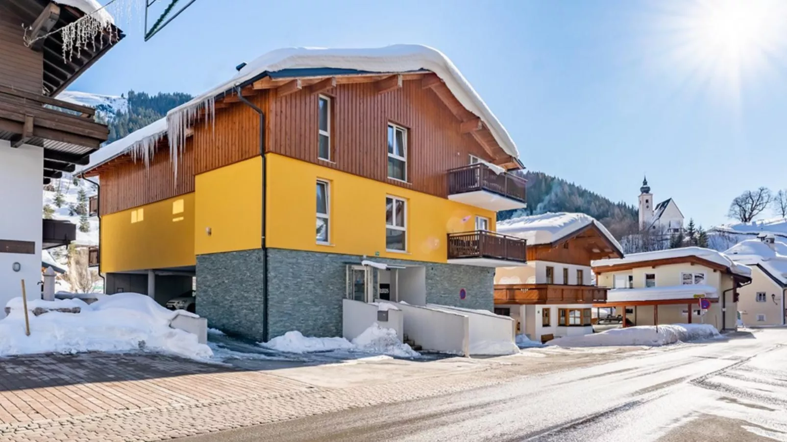 Emma Top 3-Exterior winter