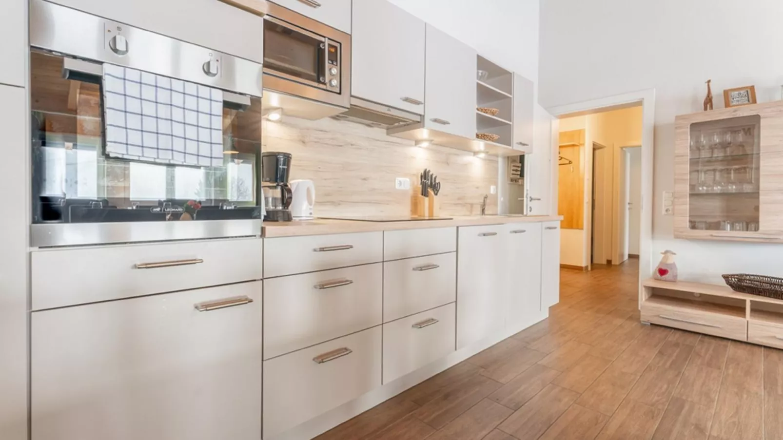 Emma Top 3-Kitchen
