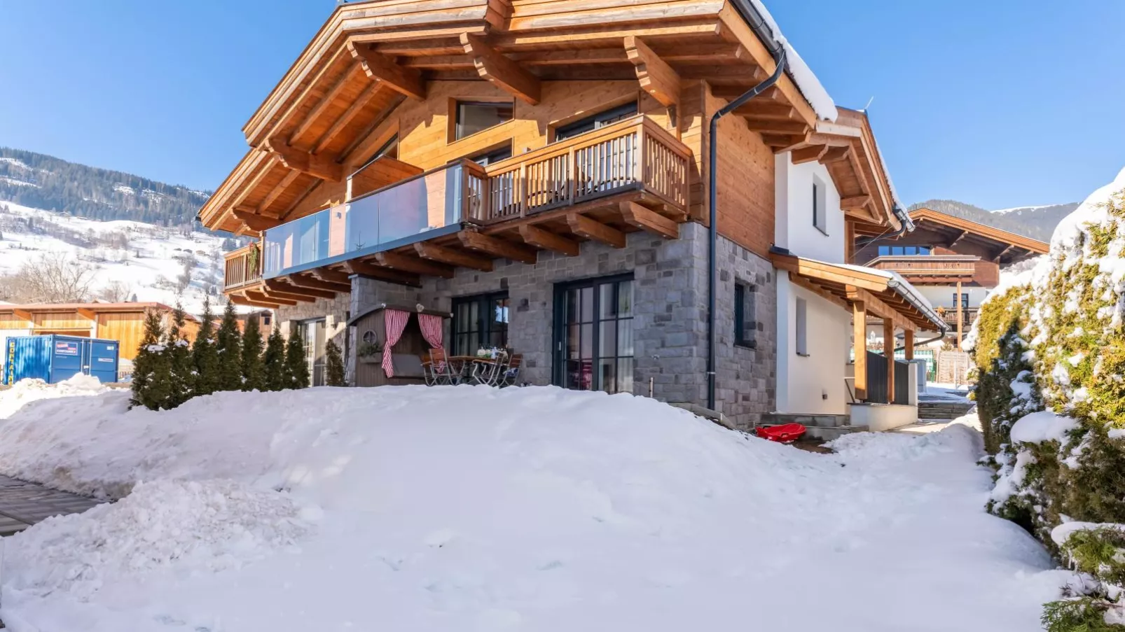 Green Garden Lodge B3-Exterior winter