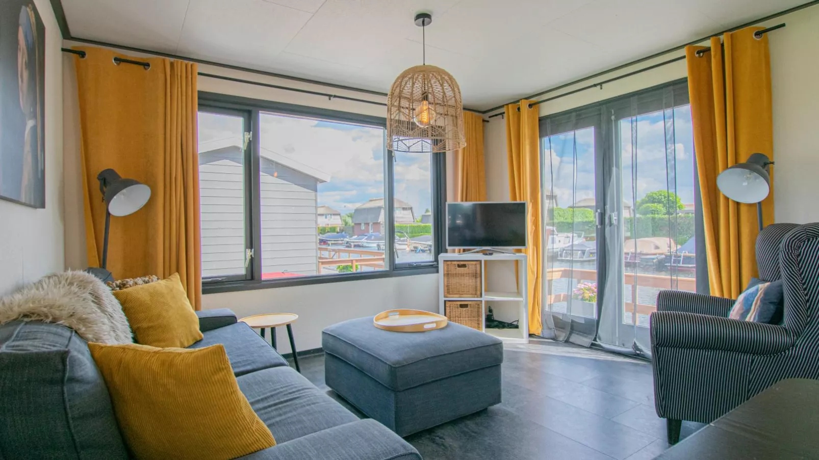 Blauwborst 24-20-Living room