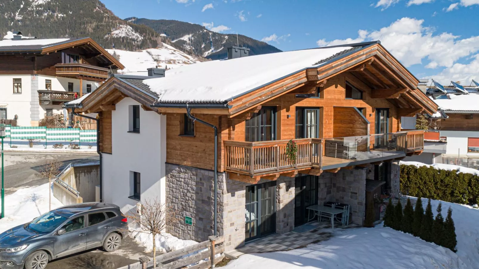 Green Garden Lodge B3-Exterior winter