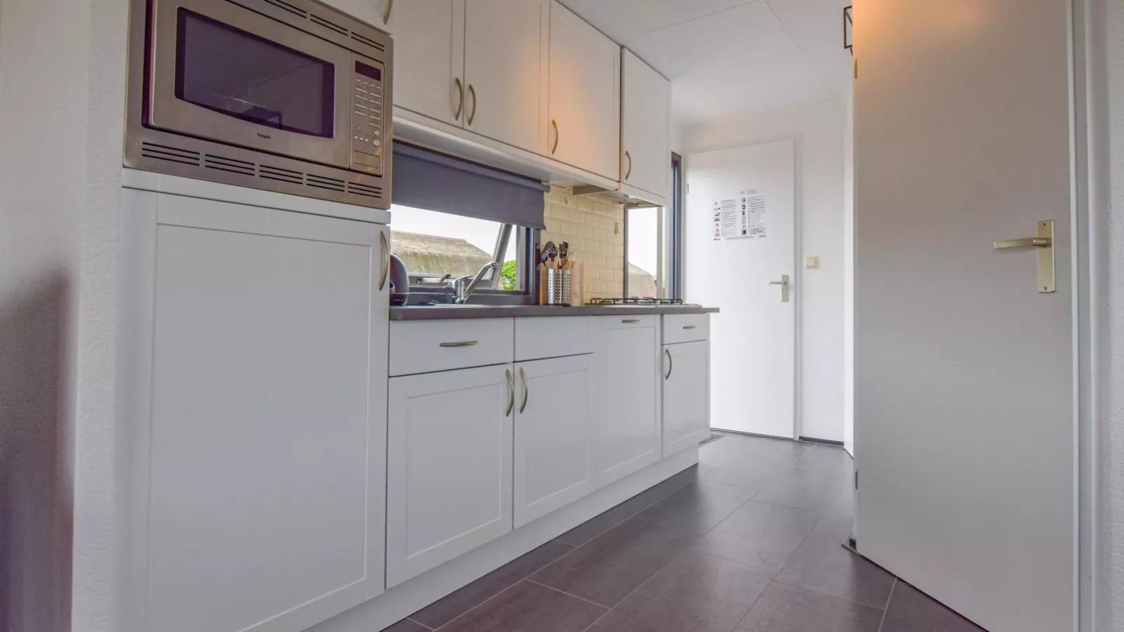 Blauwborst 24-24-Kitchen