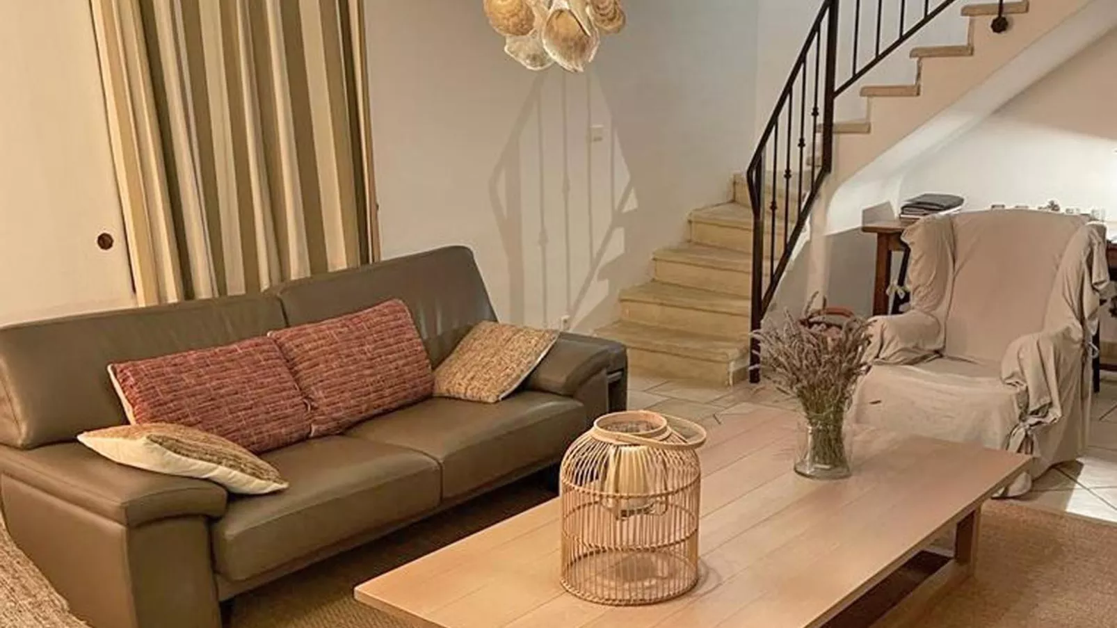 Grands Abayers-Living room