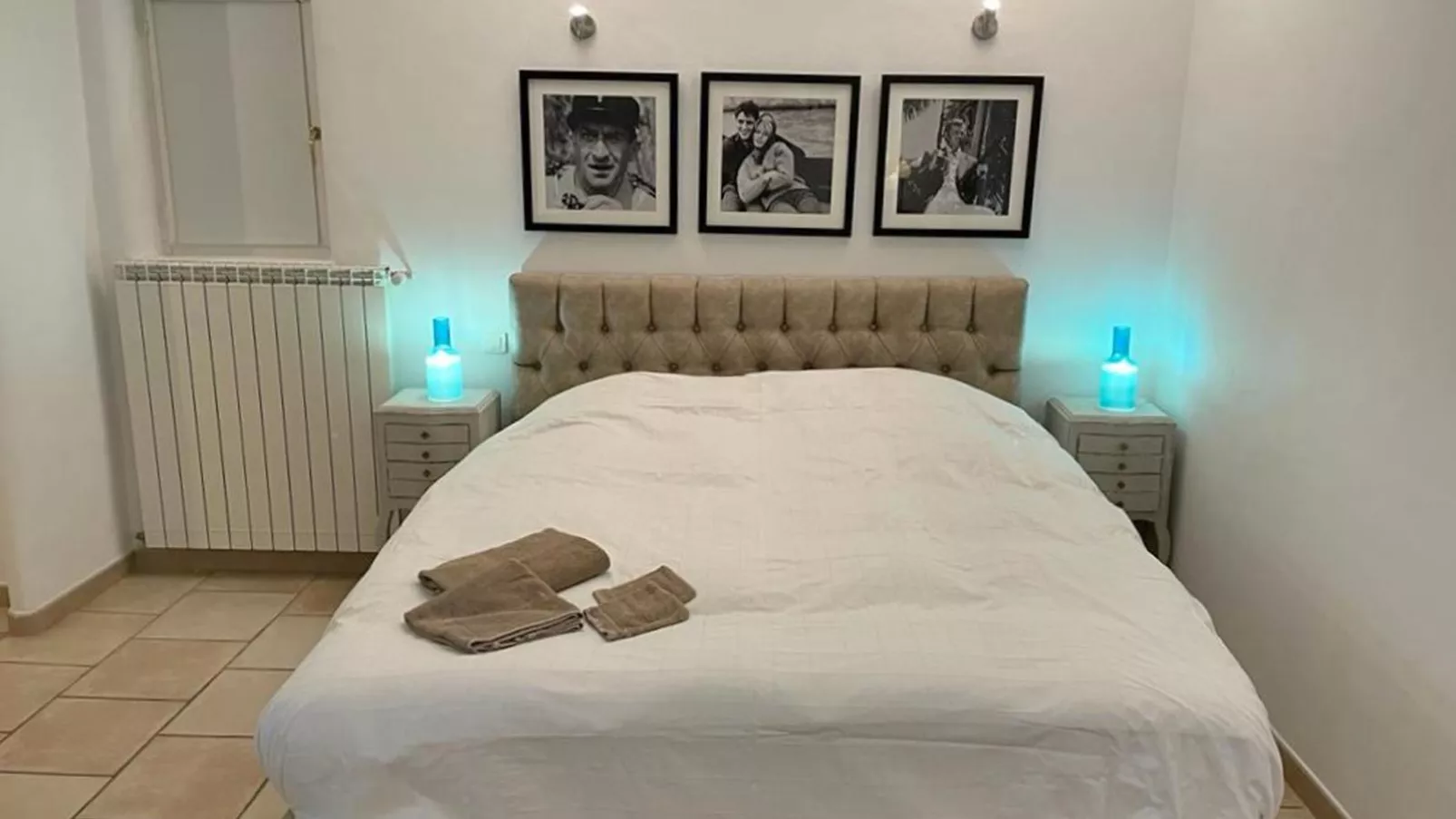 Grands Abayers-Bedroom