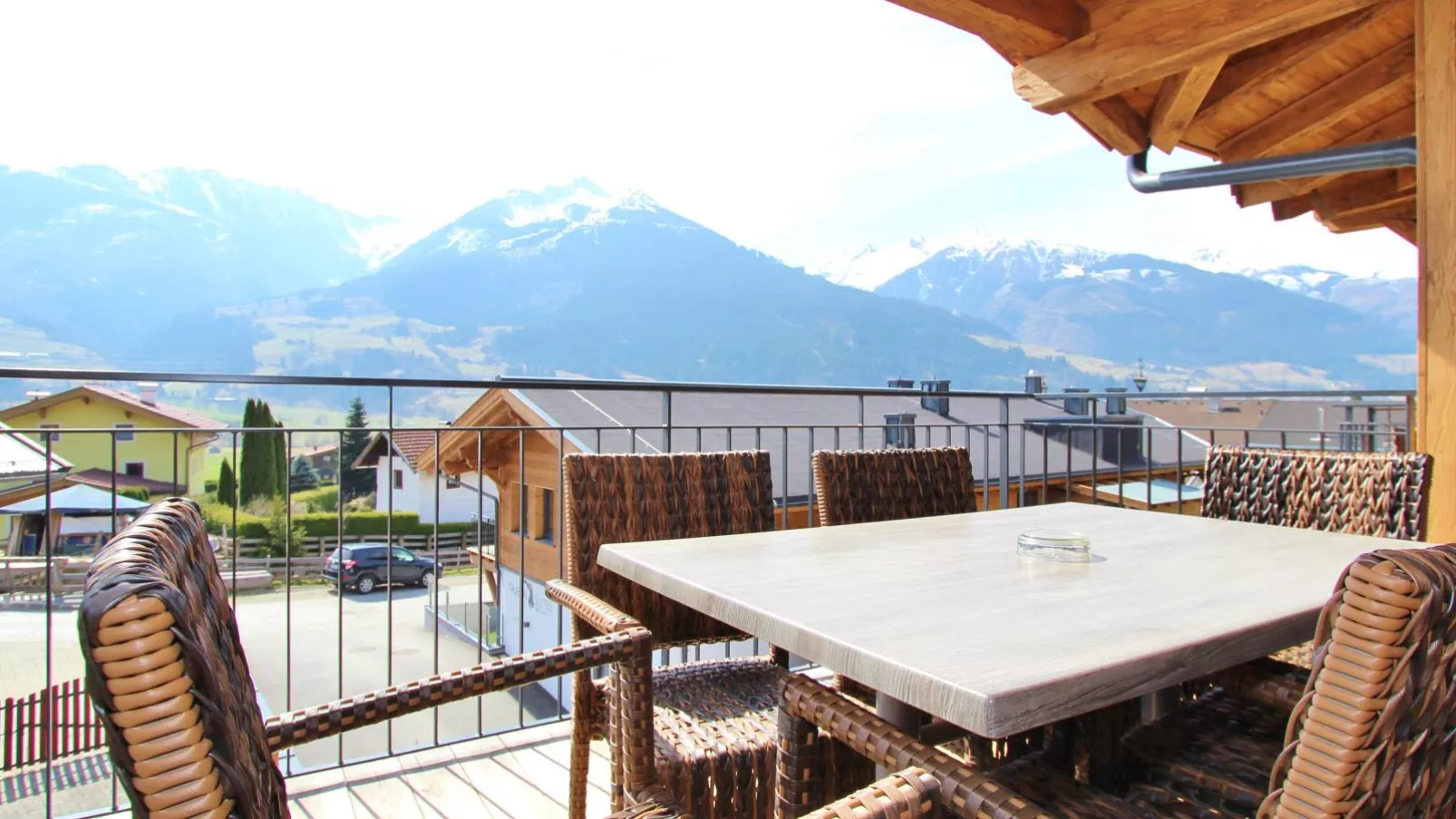 Luxury Tauern Suite Walchen Kaprun 8-Terrace balcony