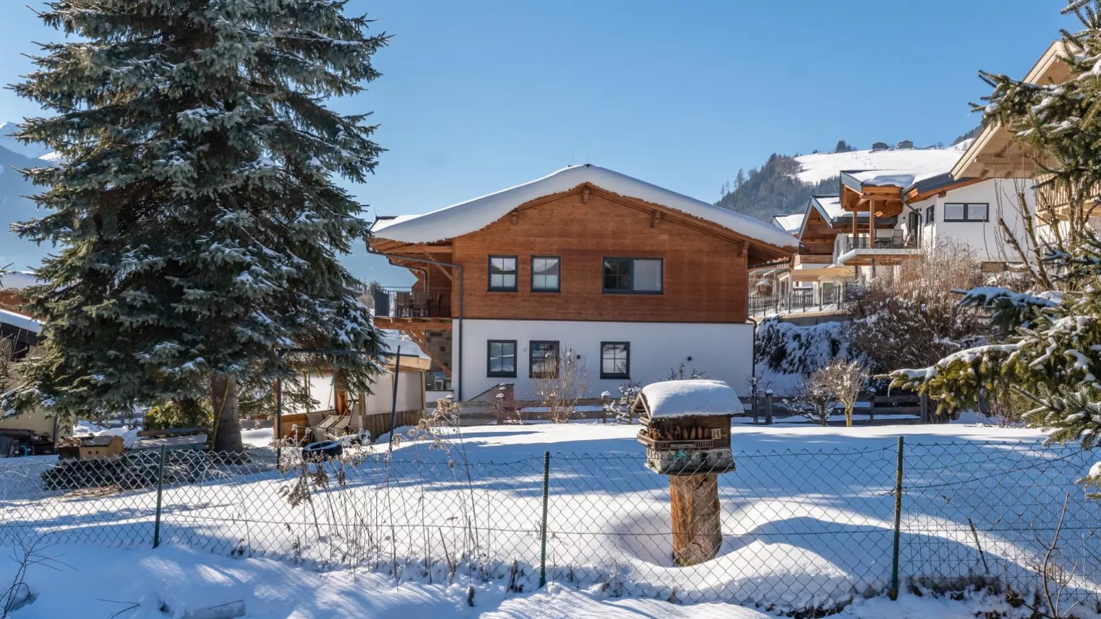 Luxury Tauern Suite Walchen Kaprun 8-Garden winter