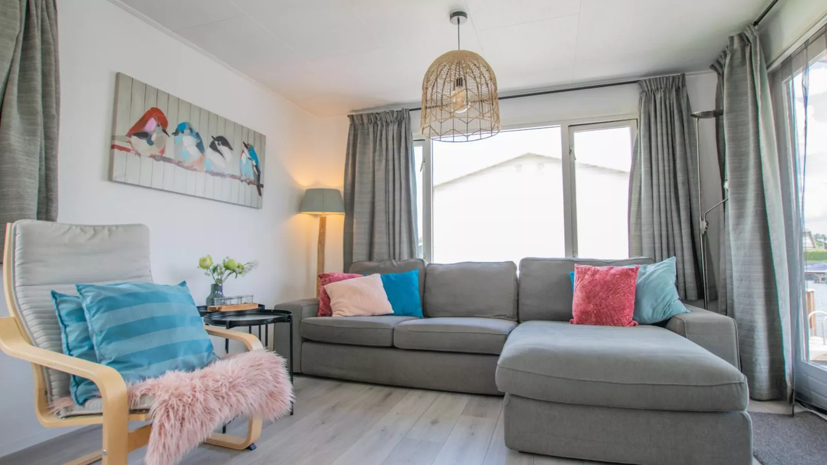 Blauwborst 24-18-Salon
