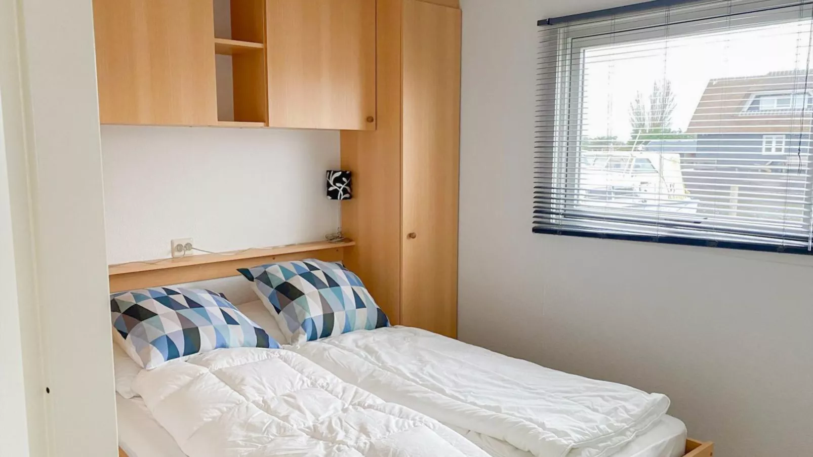 Blauwborst 24-18-Chambre