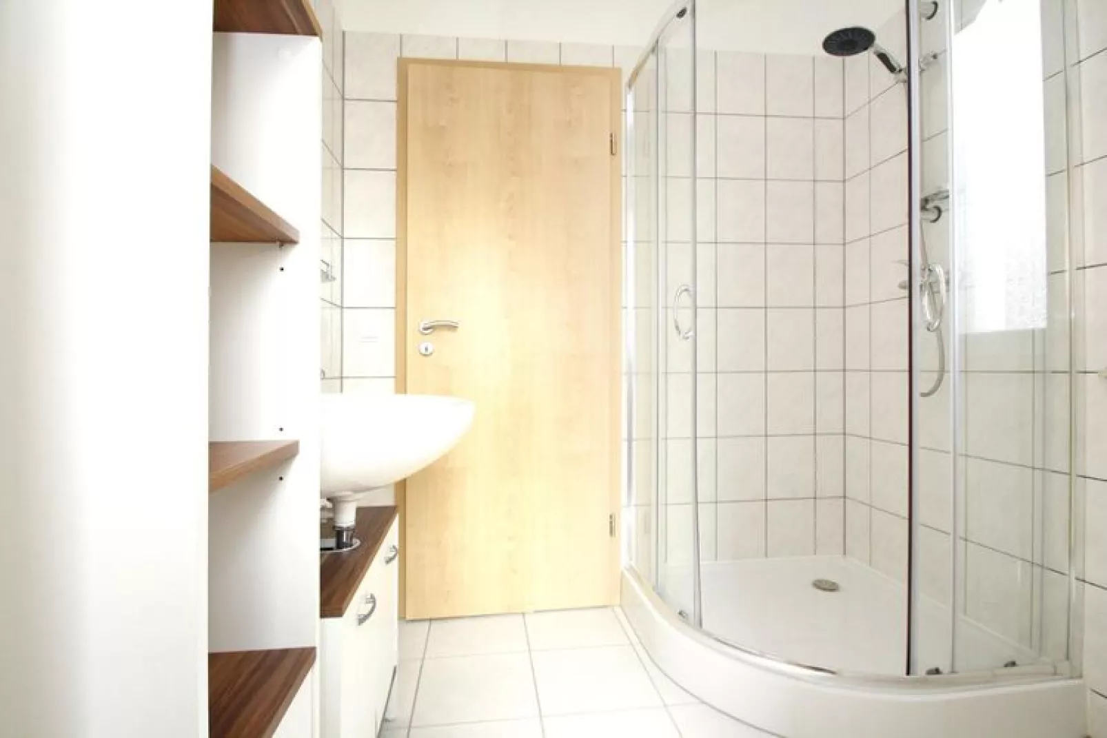 Ferienhaus Wildgans 62 qm-Bathroom