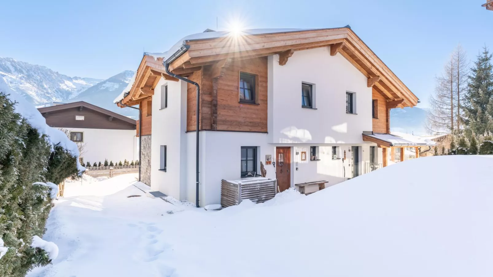 Green Garden Lodge B1-Exterior winter