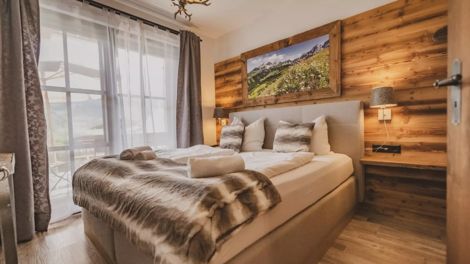 Green Garden Lodge B1-Bedroom