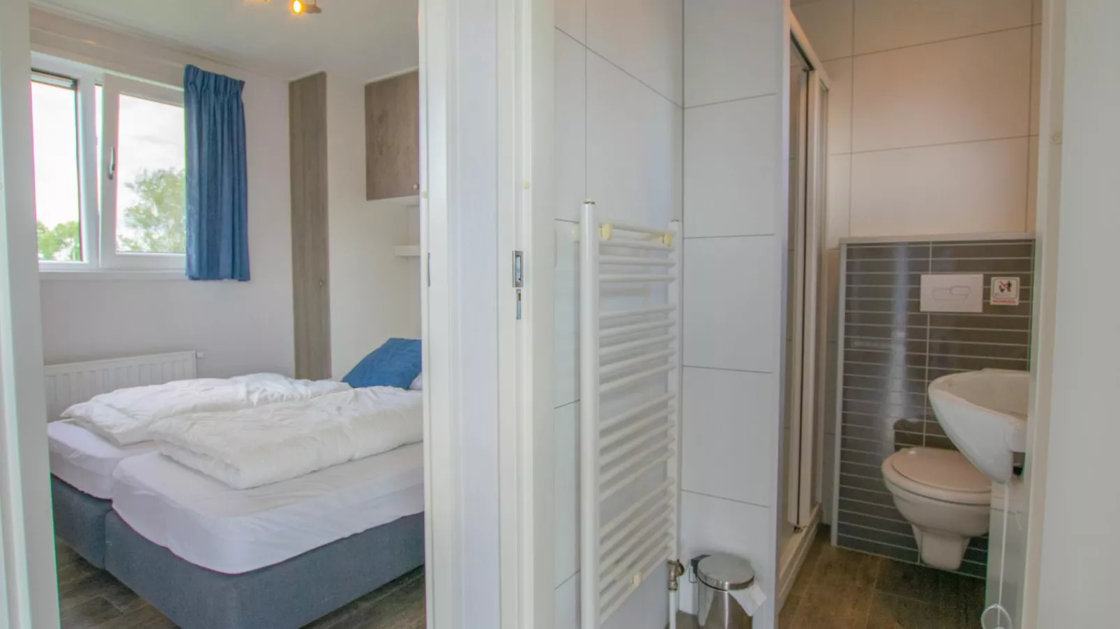 Purperreiger 24-32-Bathroom