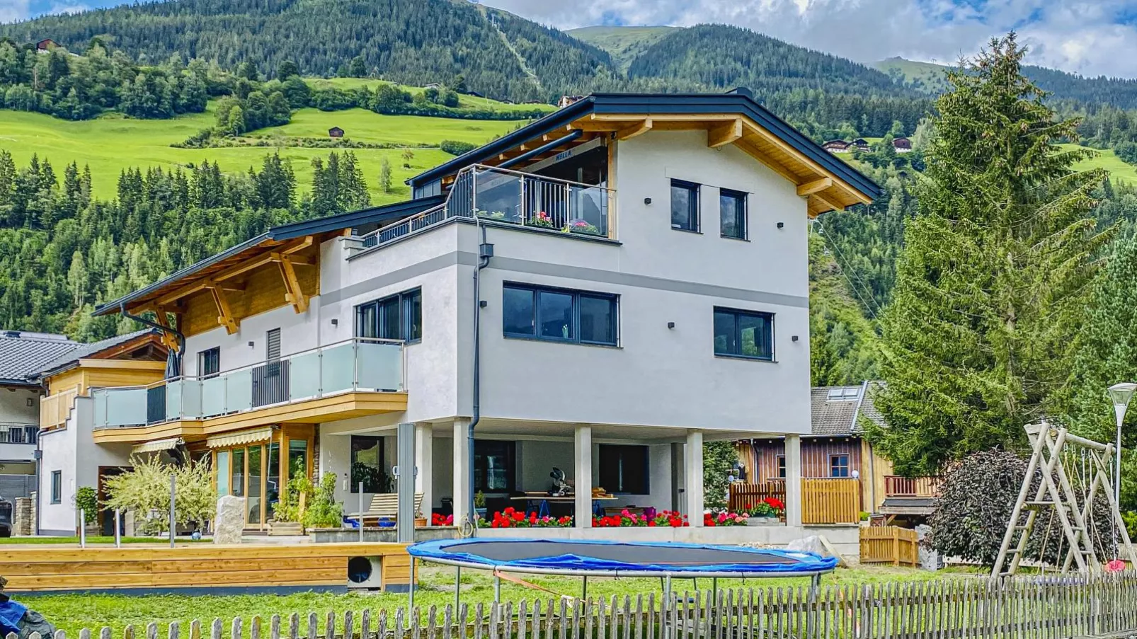 Krammer Großvenediger-Exterior summer
