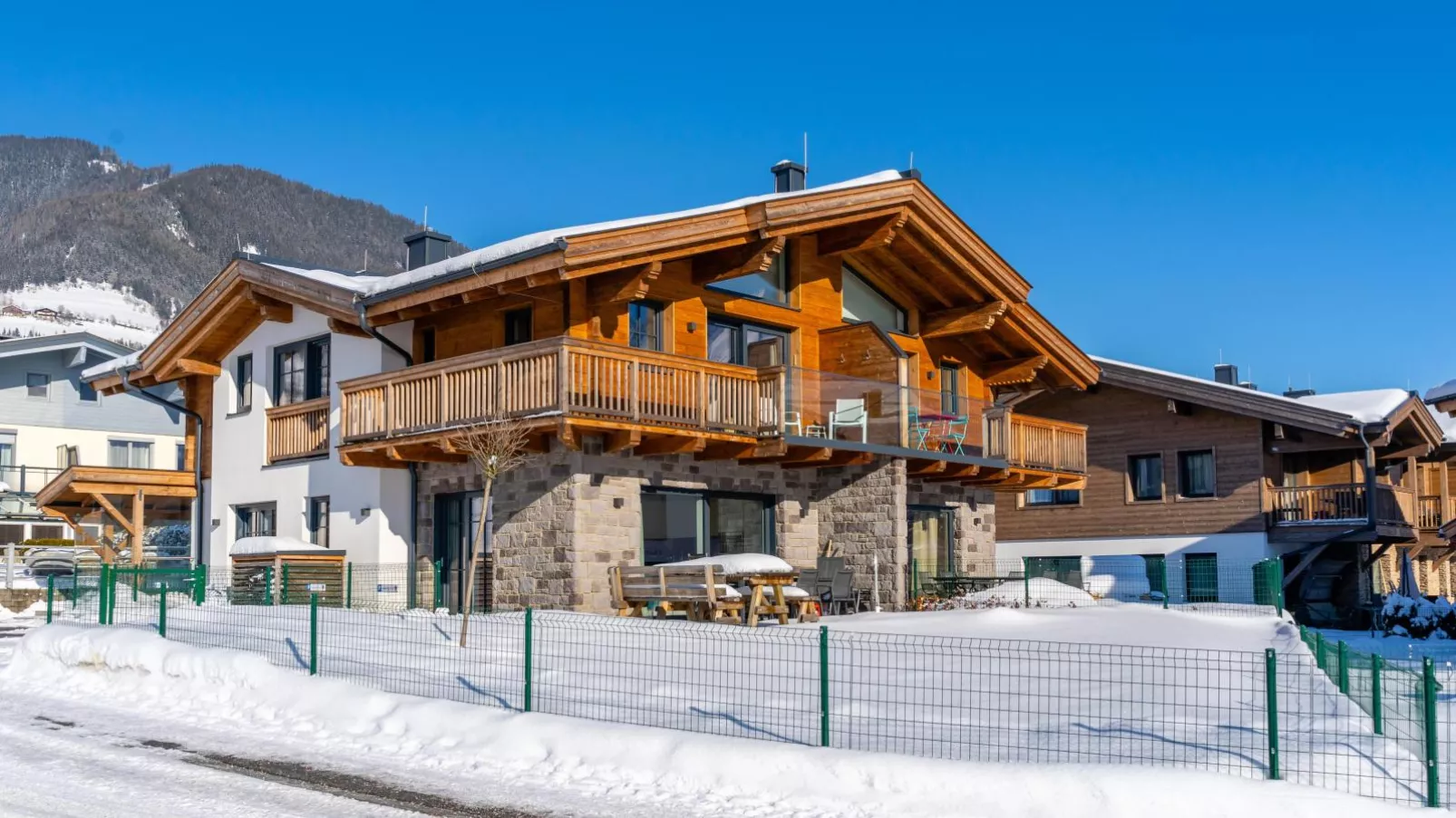 BergbiberHAUS L-Exterior winter