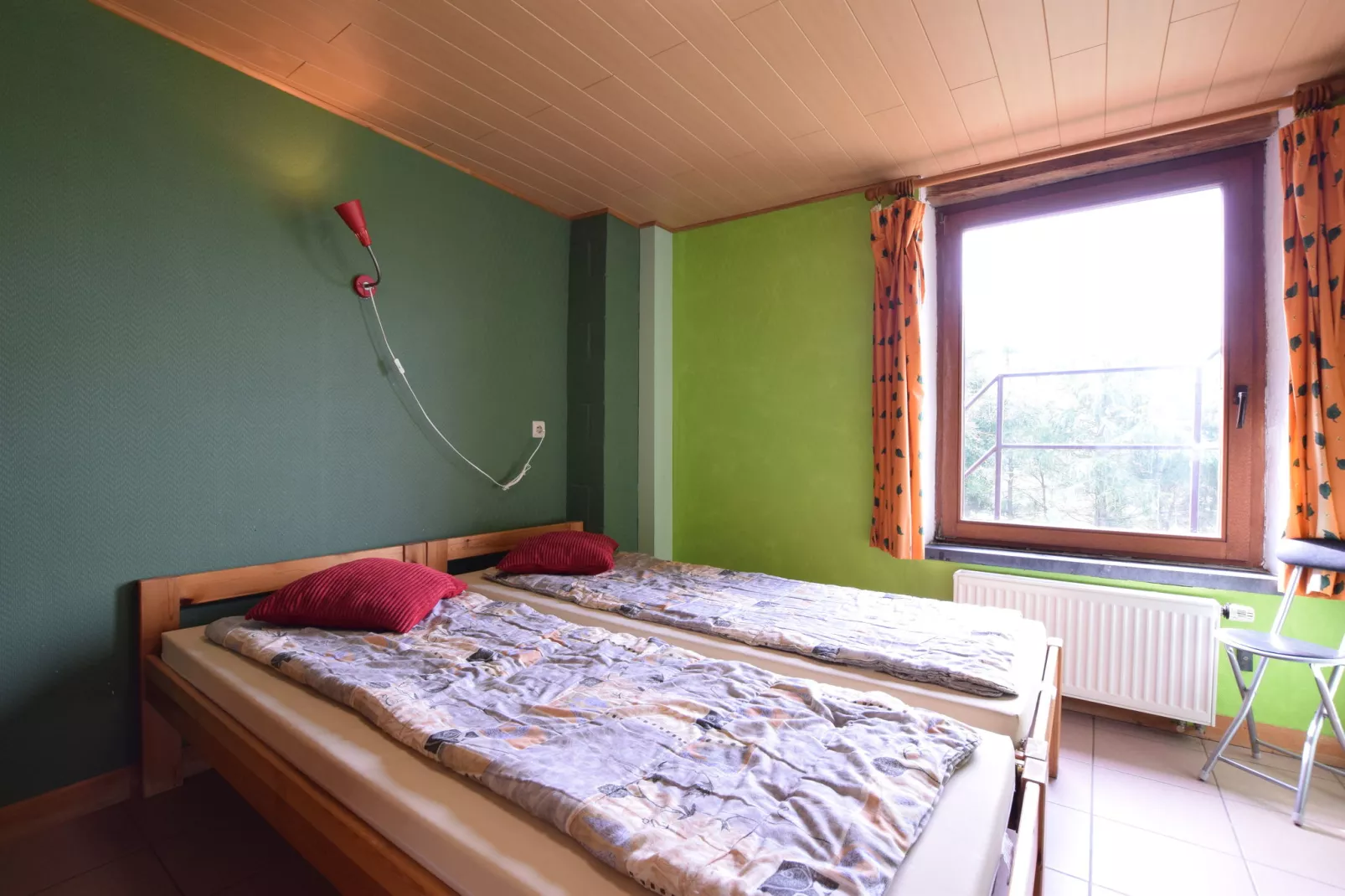 Dans les Champs-Bedroom