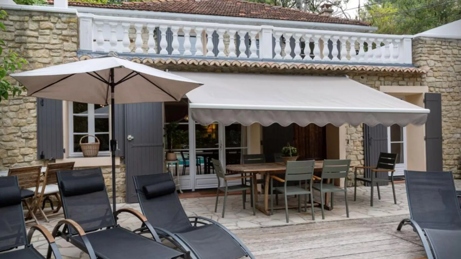 Villa Martinet-Terrace balcony
