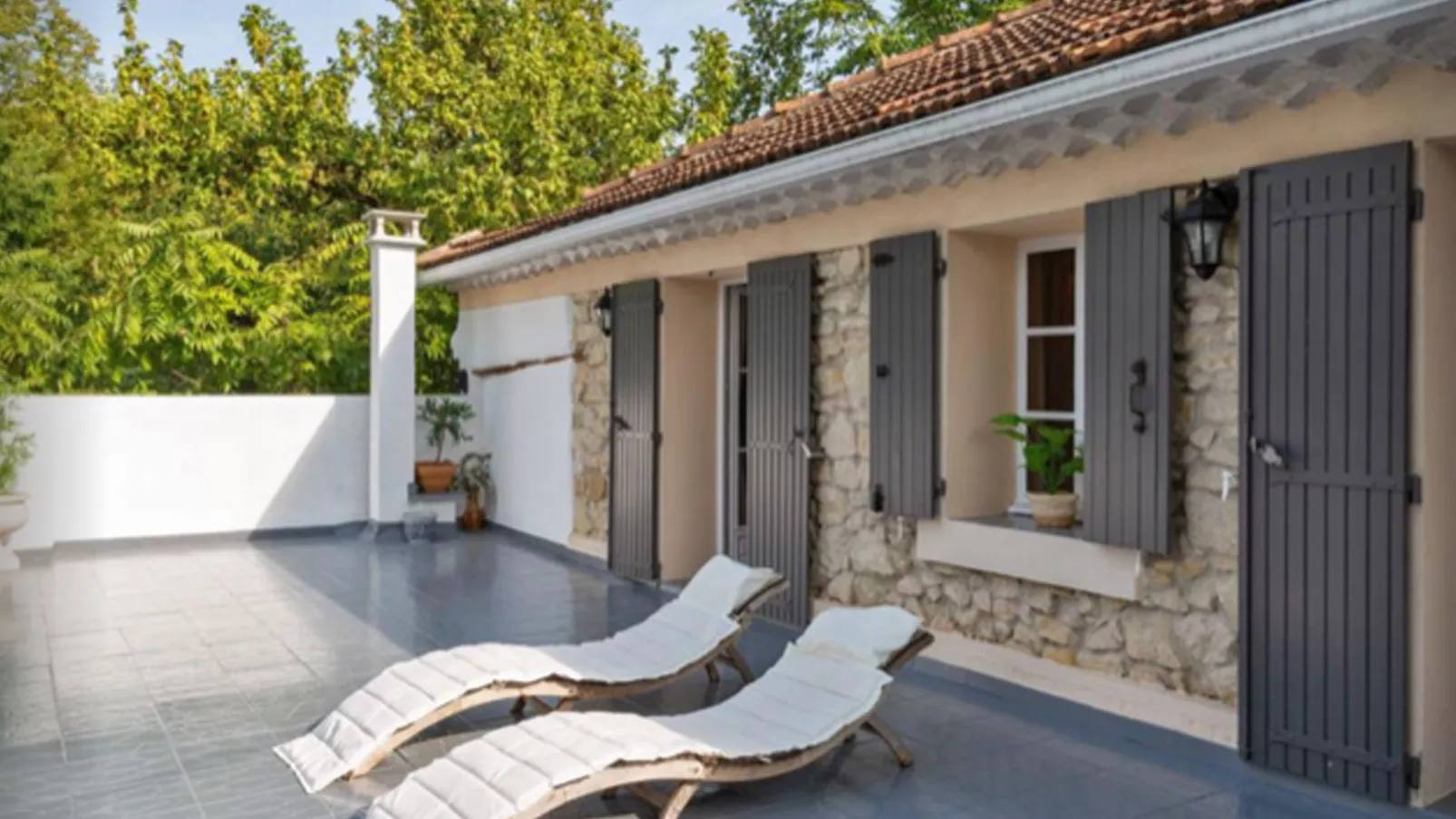 Villa Martinet-Terrace balcony