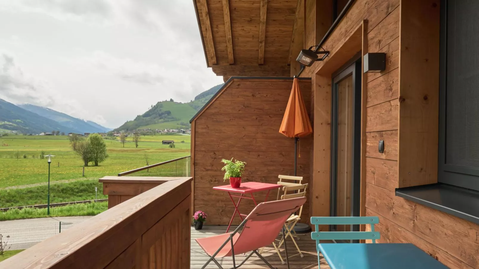 BergbiberHAUS L-Terrace balcony