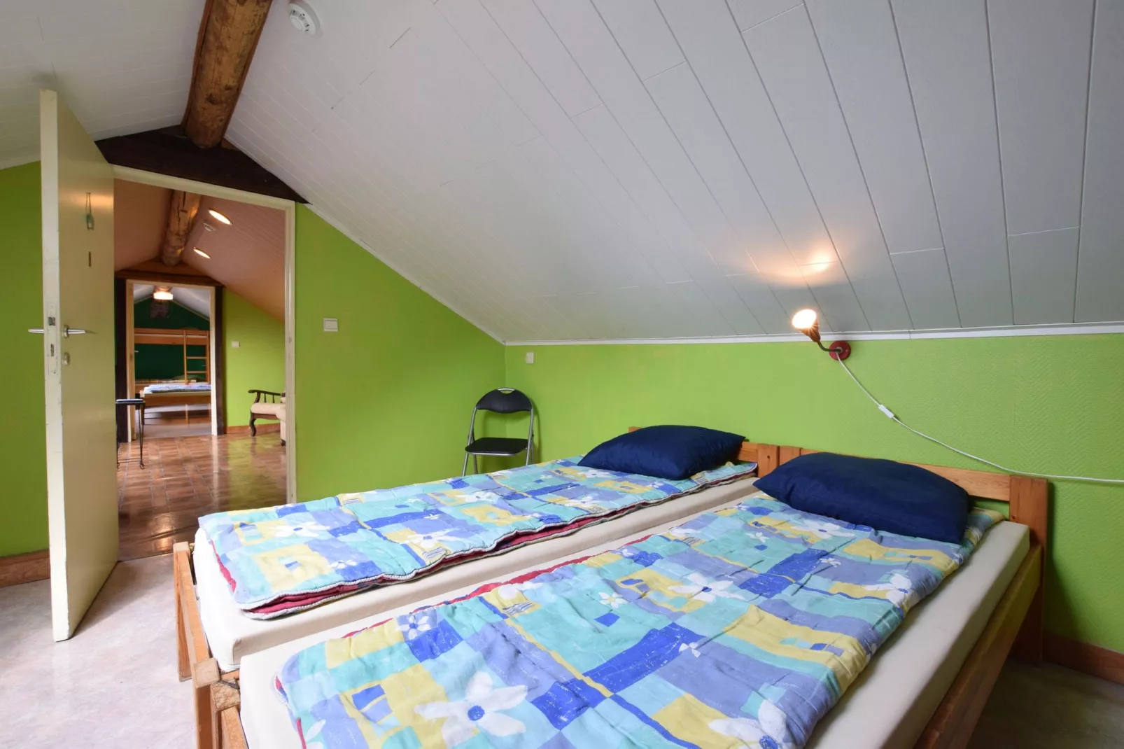 Dans les Champs-Bedroom