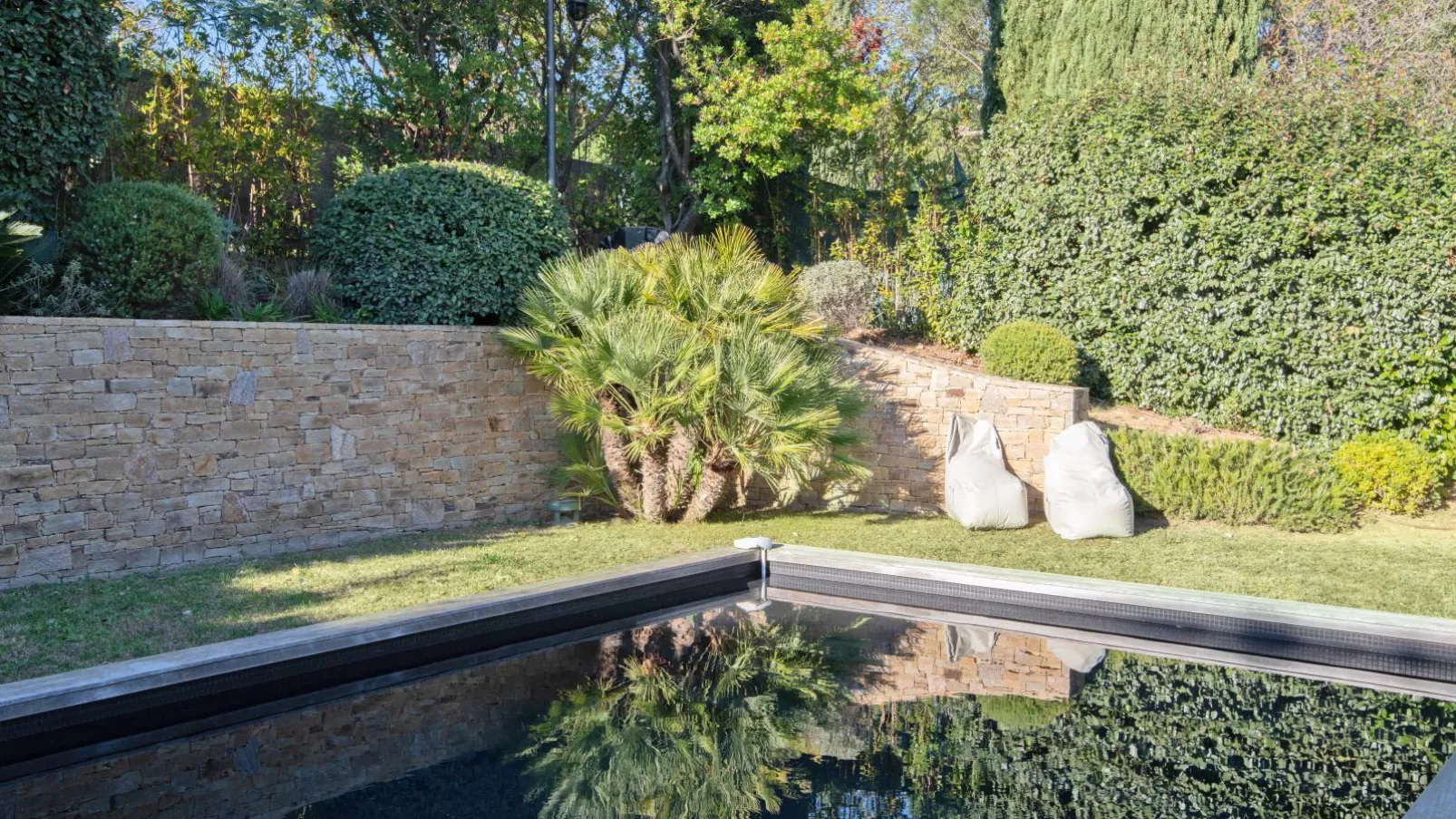poolofhouse