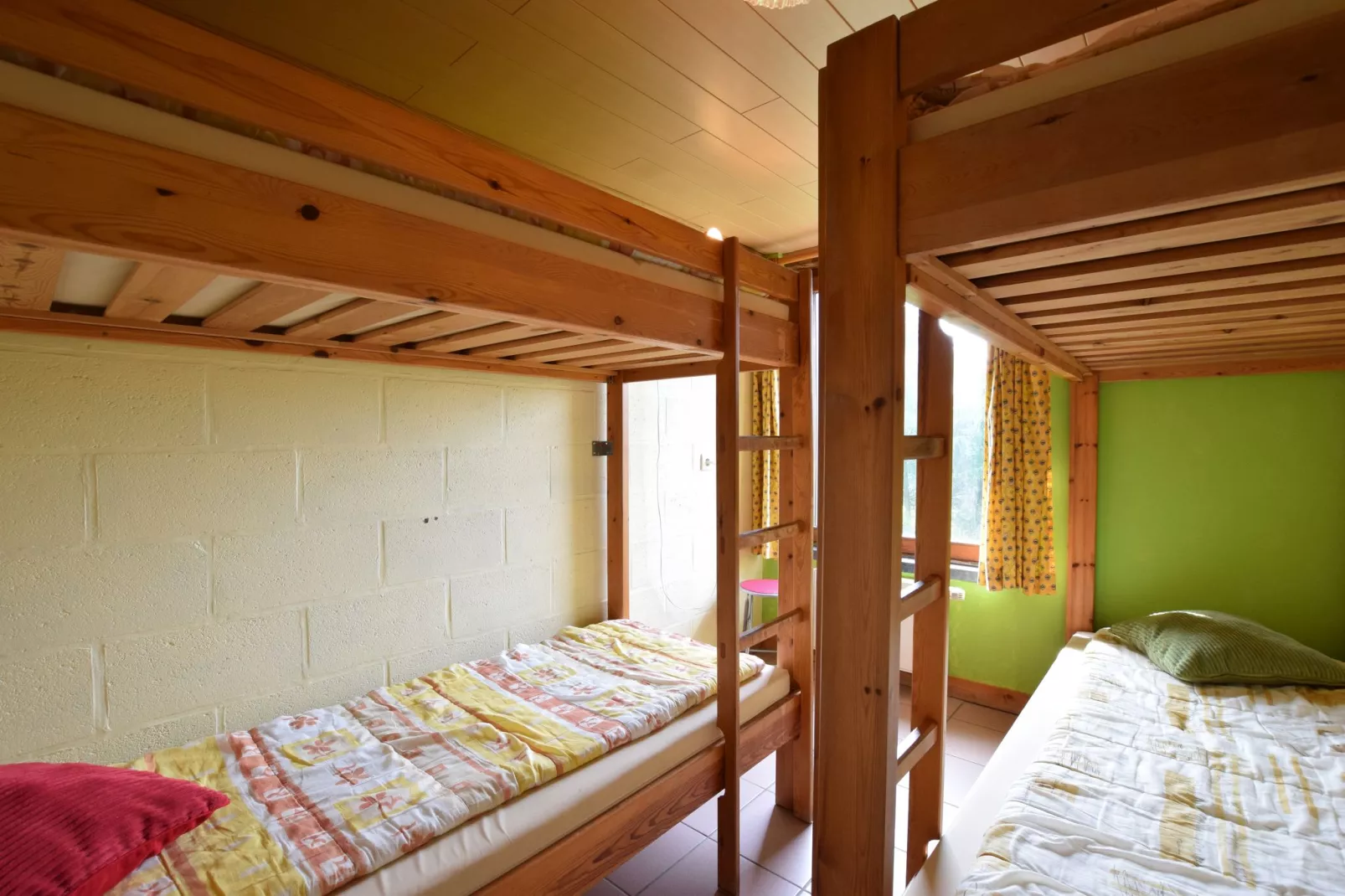 Dans les Champs-Bedroom
