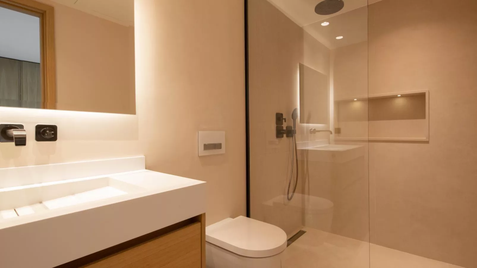 Villa Ghislaine-Bathroom