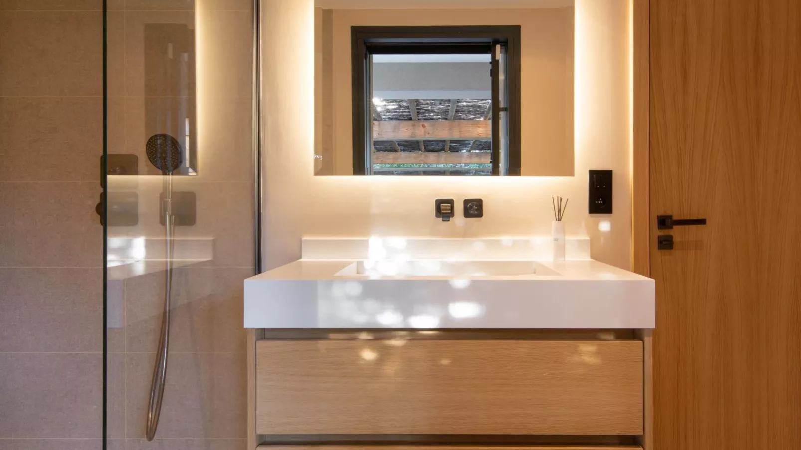 Villa Ghislaine-Bathroom