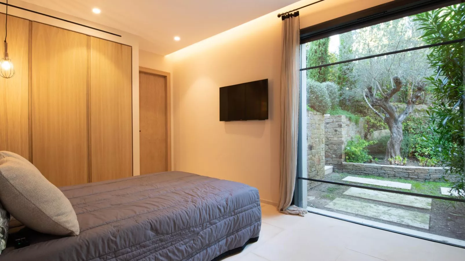 Villa Ghislaine-Bedroom