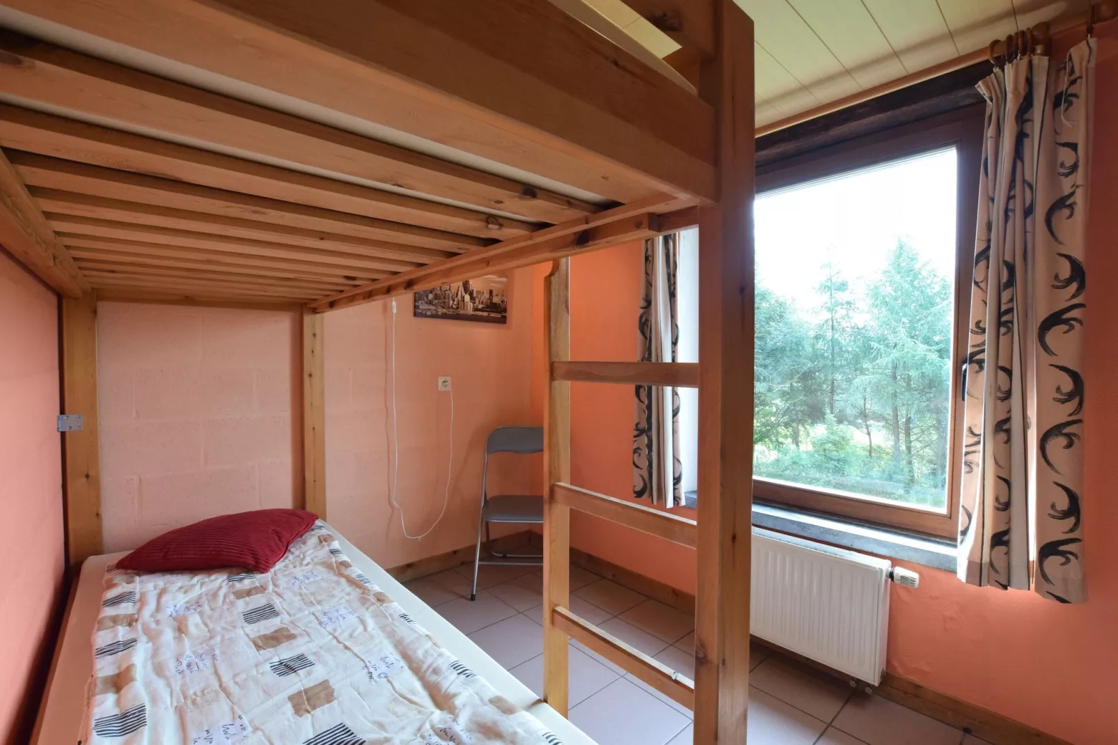 Dans les Champs-Bedroom