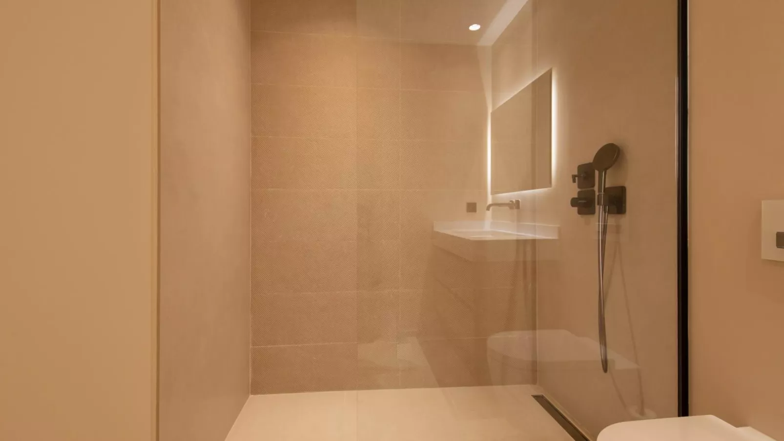 Villa Ghislaine-Bathroom