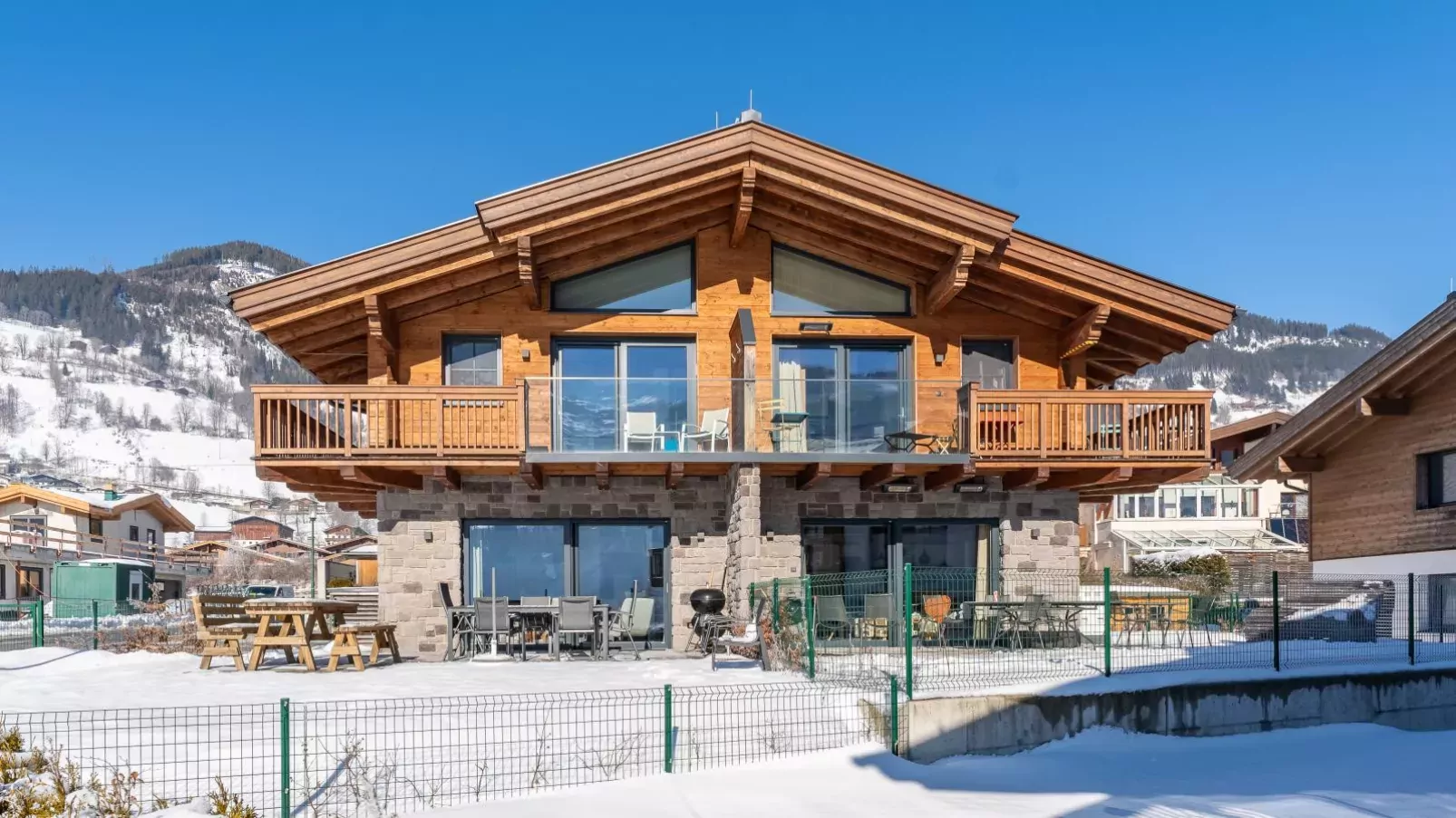 Tauern Lodge L-Exterior winter