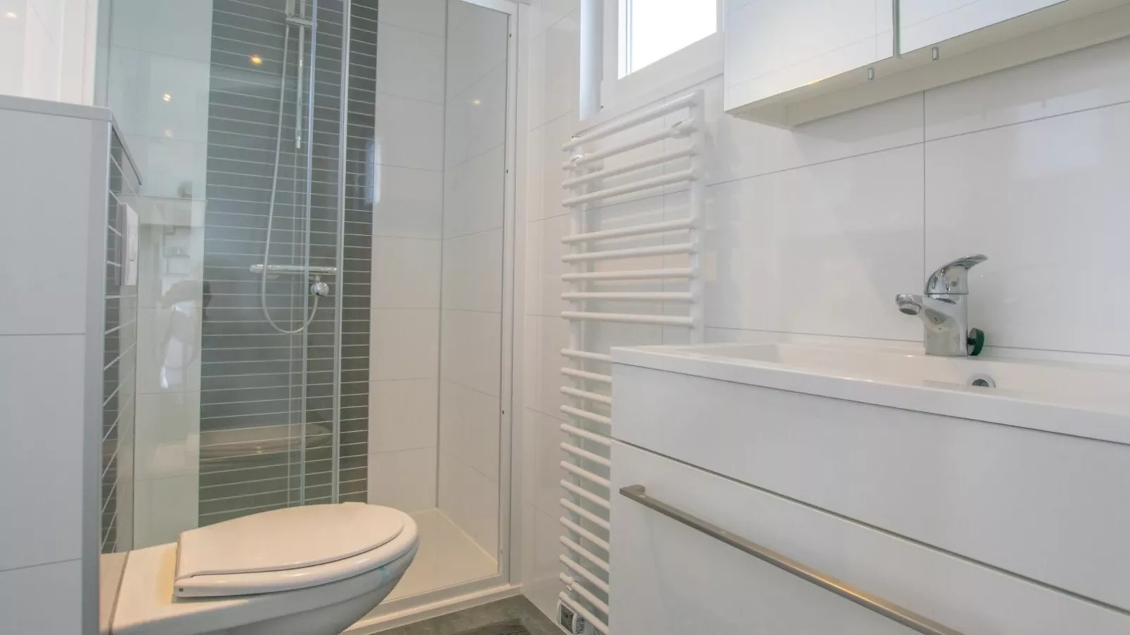 Grote Karekiet 24-22-Badezimmer