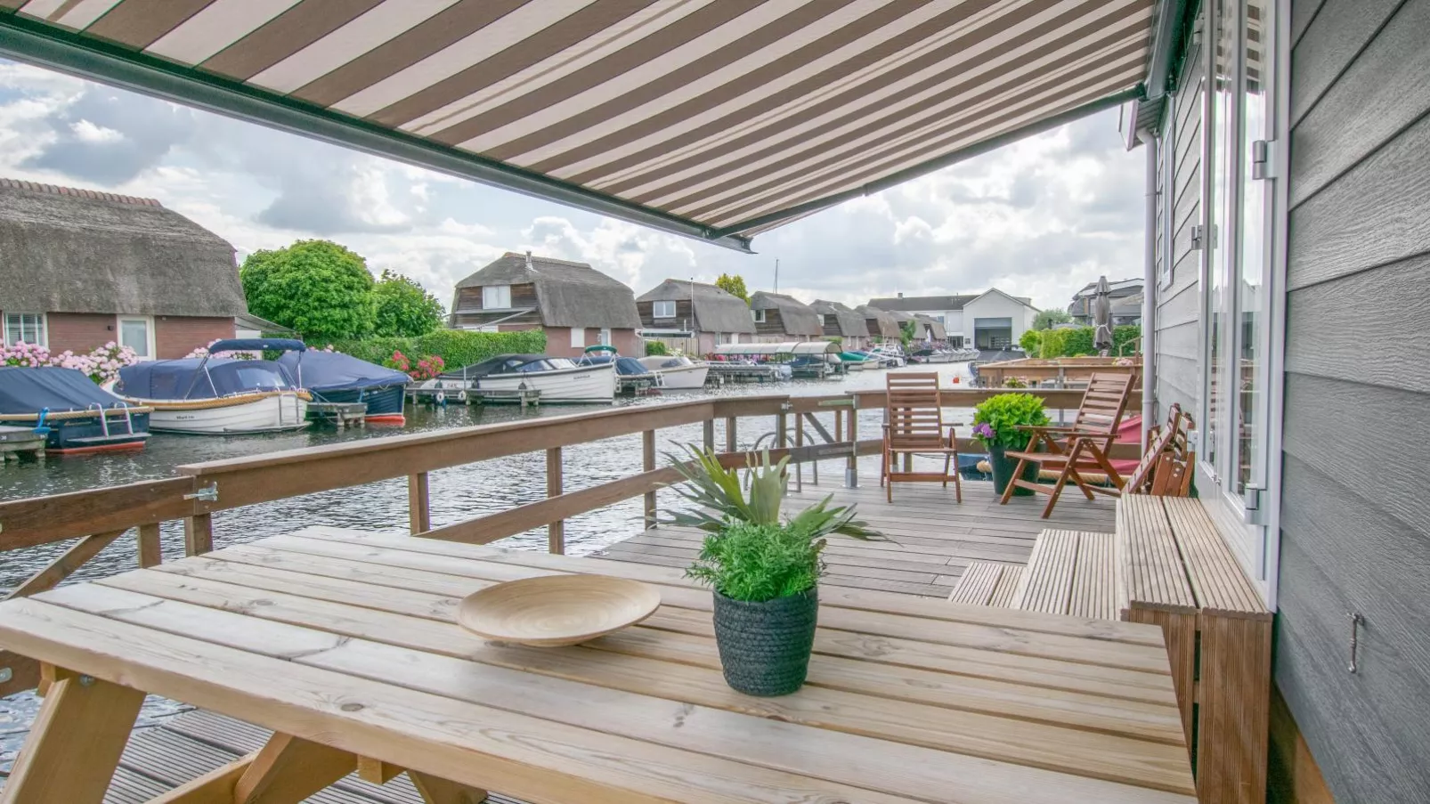 Grote Karekiet 24-22-Terrassenbalkon