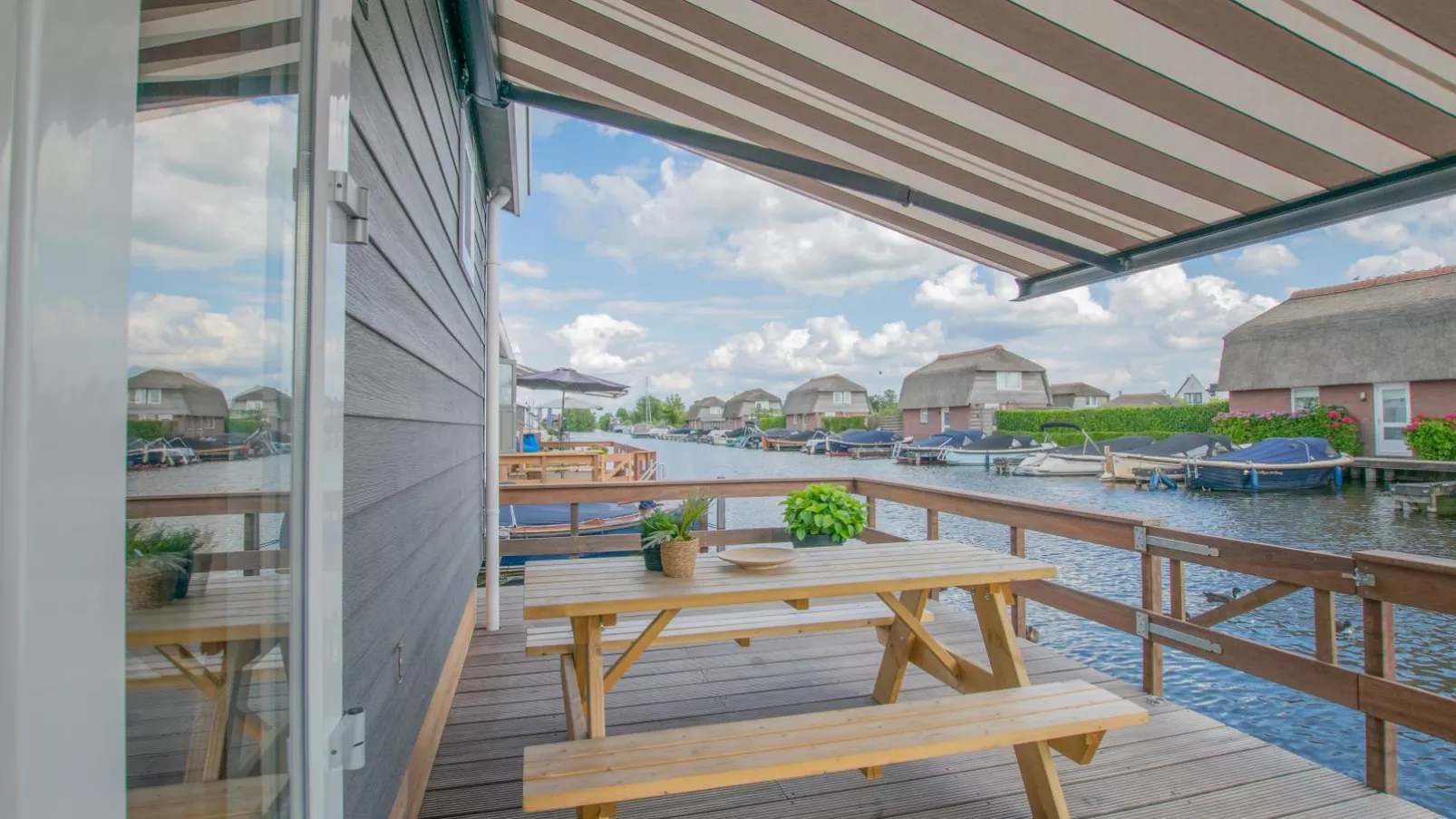 Grote Karekiet 24-22-Terrassenbalkon