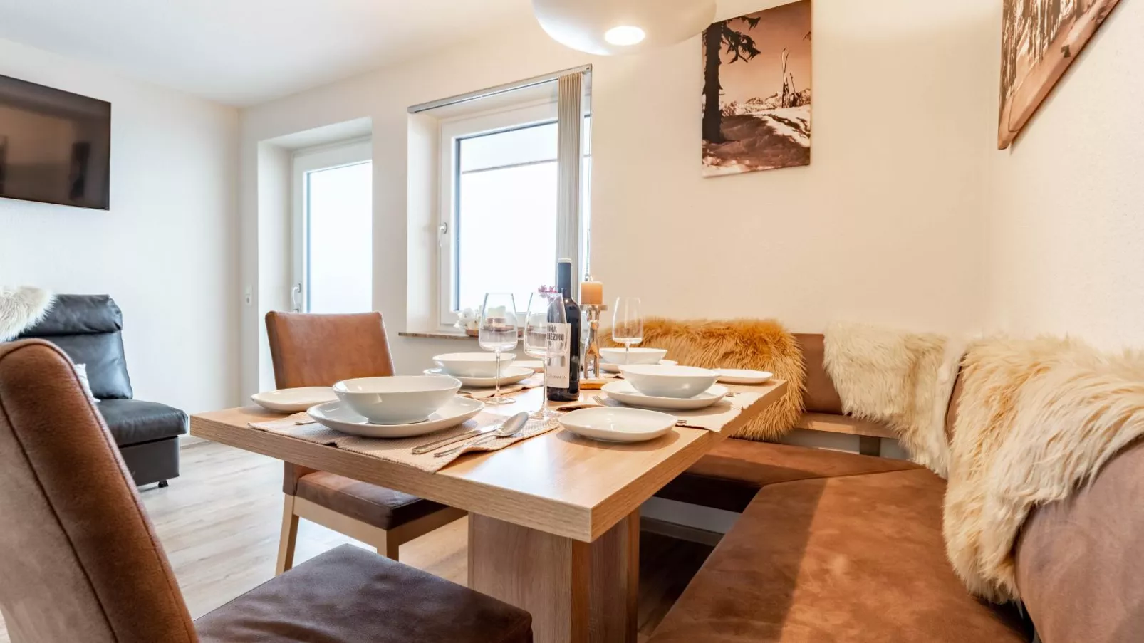 Maiskogelblick-Dining room