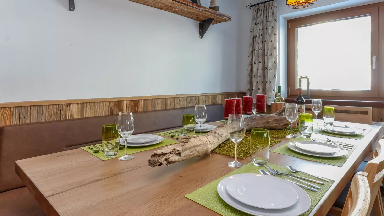 Golden Hirsch-Dining room